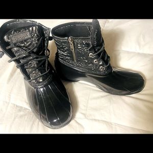 Sperry Women's Saltwater Nylon Quilt Rain